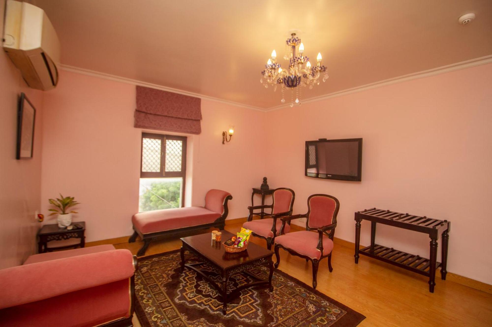 Amritara Suryauday Haveli Ξενοδοχείο Βαρανάσι Εξωτερικό φωτογραφία