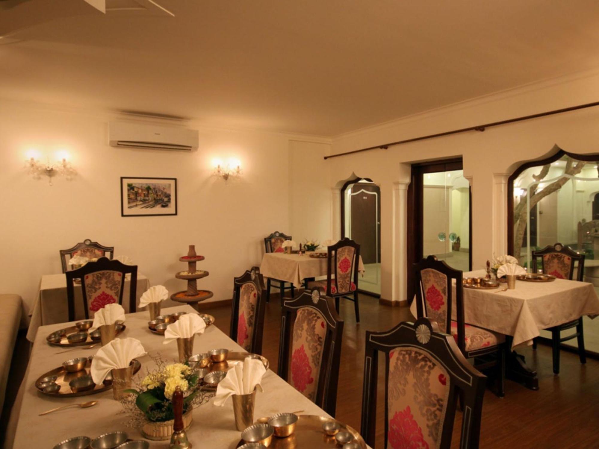 Amritara Suryauday Haveli Ξενοδοχείο Βαρανάσι Εξωτερικό φωτογραφία